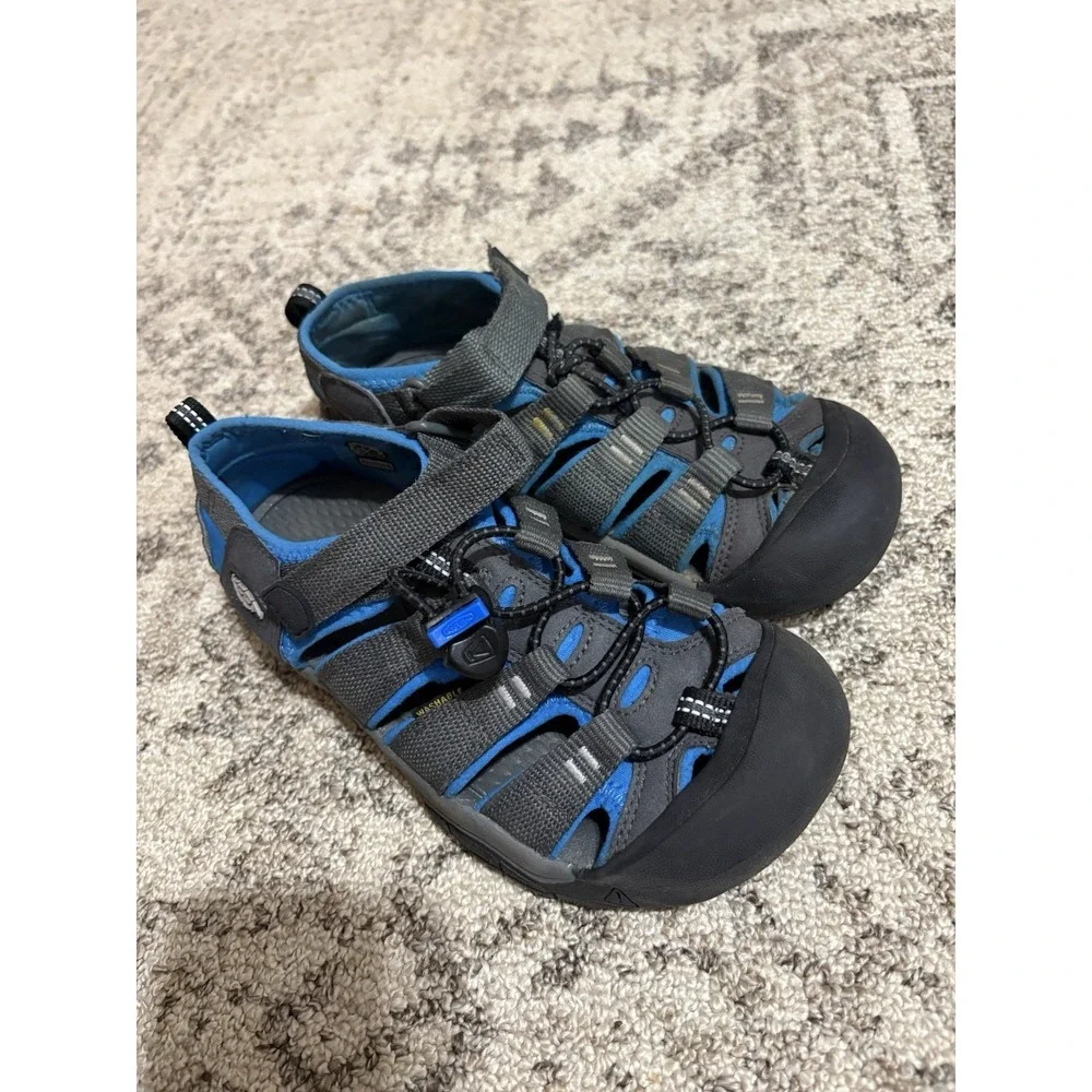 Boys Blue And Black Keen Closed Toe Sandals Size 2